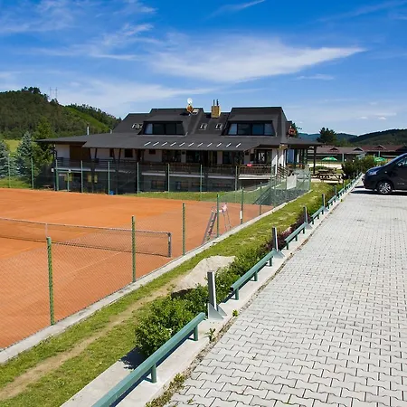 Trhovky Hotel Milesov (Pribram)